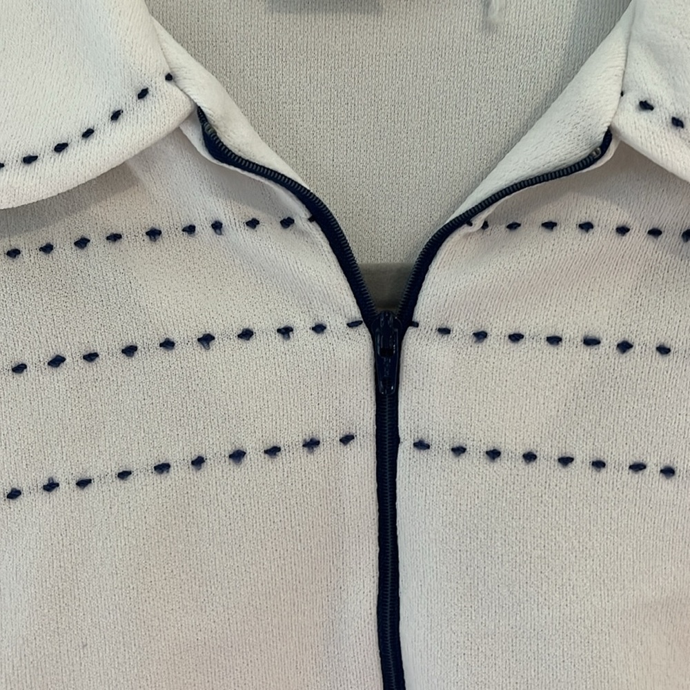 Kenny Classics vintage dress 70’s. No size tag. Color: white , navy blue detail, - Picture 7 of 8